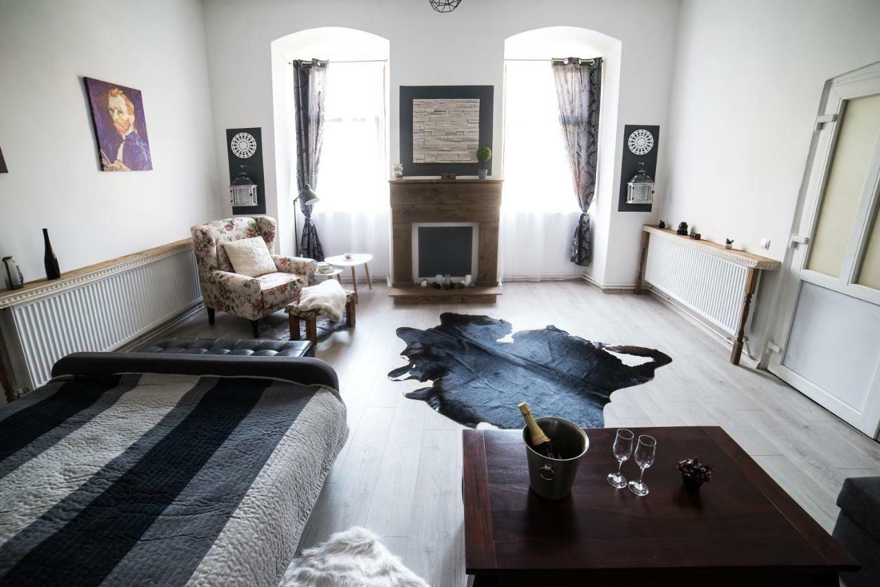 Ultra Central Apartment Cluj-Napoca Ngoại thất bức ảnh